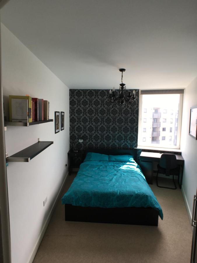 Luxury 2 Bed Penthouse Apartment Near Station Londres Exterior foto