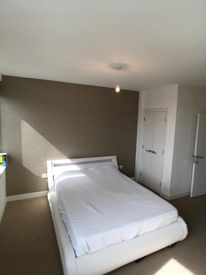 Luxury 2 Bed Penthouse Apartment Near Station Londres Exterior foto
